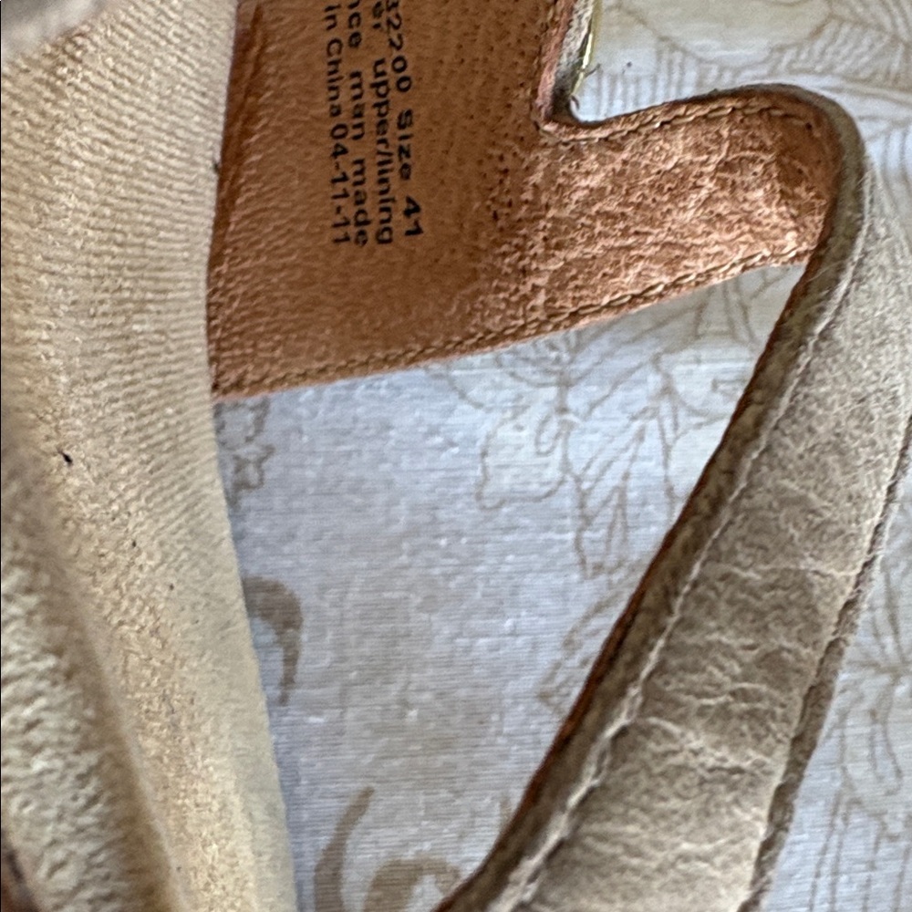 Dansko Light Tan Sandals with Buckles - Picture 2 of 3